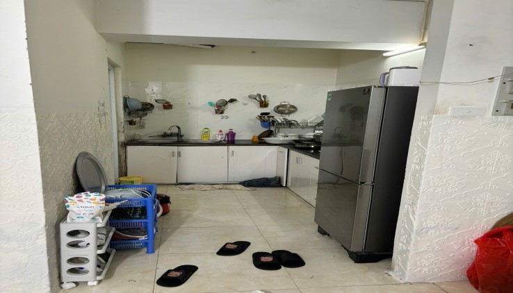 Cho thuê căn hộ chung cư 52 Lĩnh Nam Lilama 92m2, 2 ngủ, 2 vệ sinh, chỉ 7.5 triệu ở gđ, nhóm